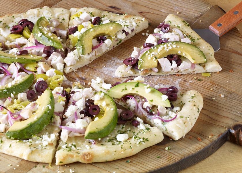 https://californiaavocado.com/wp-content/uploads/2020/07/California-Avocado-Grecian-Pizza.jpeg