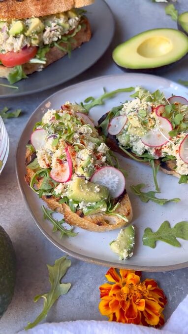 california-avocado-eggless-egg-salad-california-avocados